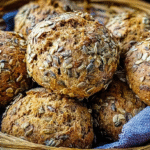 Pain sans gluten : Recette simple, moelleuse et 100 % maison 5 Pain sans gluten fait maison avec croûte dorée