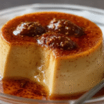 Flan aux Marrons : recette facile, sans gluten et ultra fondante 5 Flan aux marrons sans gluten en ramequin sur fond rustique